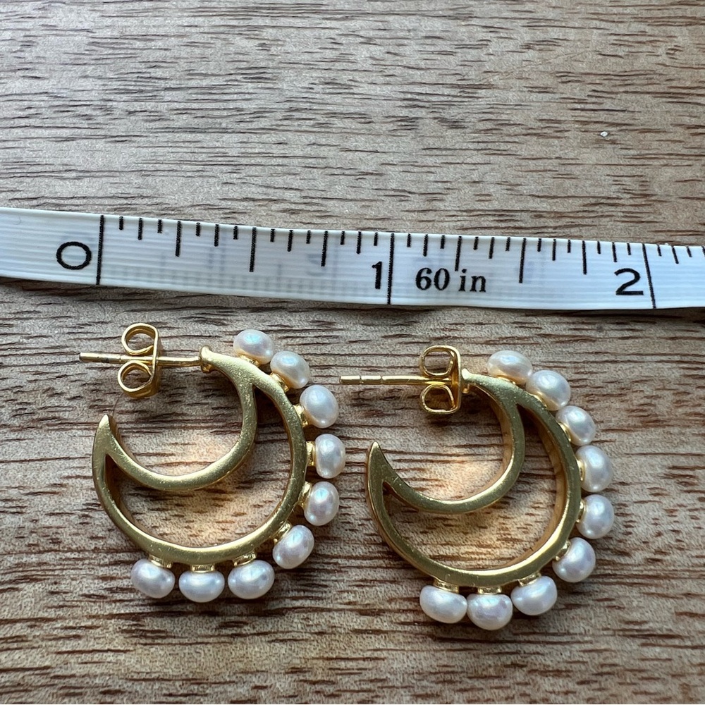 Pearl hoop earrings - Picture 4 of 4